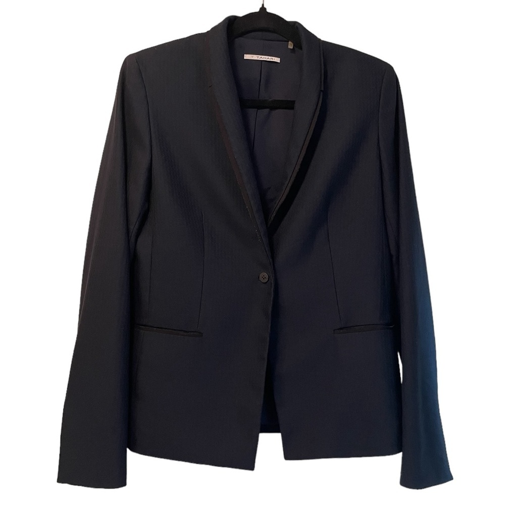 Tahari woman’s deep navy blue blazer trimmed in black, size 8